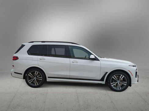 New 2026 BMW X7 xDrive40i w/ Executive Package image 9