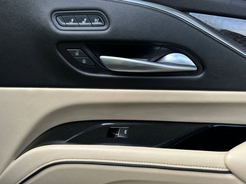 Used 2023 Cadillac Escalade Premium Luxury w/ Performance Package image 23