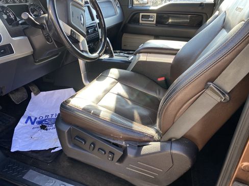 Used 2011 Ford F150 Platinum image 3