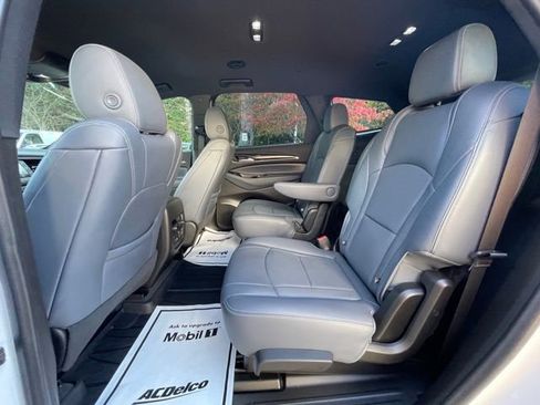 Used 2022 Buick Enclave Premium w/ LPO, Touring Package image 21