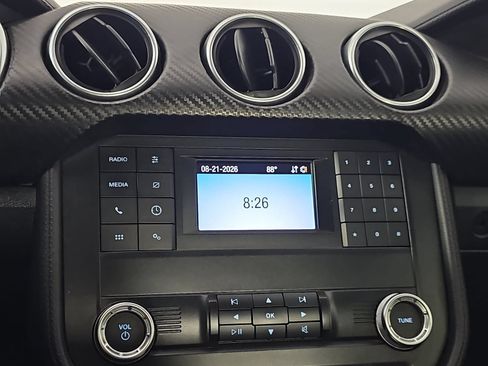 Used 2020 Ford Mustang Coupe RWD image 18