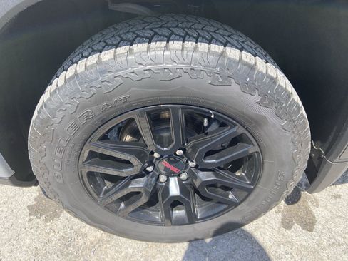 Used 2024 GMC Sierra 1500 Elevation AWD/4WD image 18
