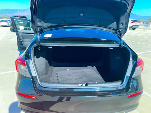 Certified 2022 Honda Civic EX image 21