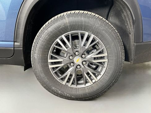 New 2026 Chevrolet Traverse LT w/ LPO, Floor Liner Package image 32