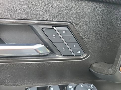 Certified 2025 GMC Hummer EV 3X image 31