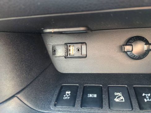 Used 2016 Toyota Highlander XLE AWD/4WD image 22
