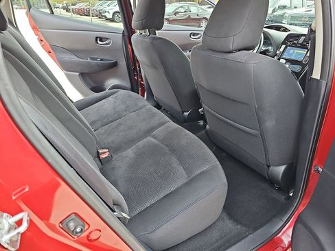 Used 2014 Nissan Leaf SV w/ LED & Quick Charge Package image 14