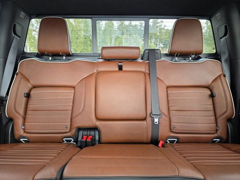 Used 2024 GMC Sierra 2500 Denali Ultimate image 29