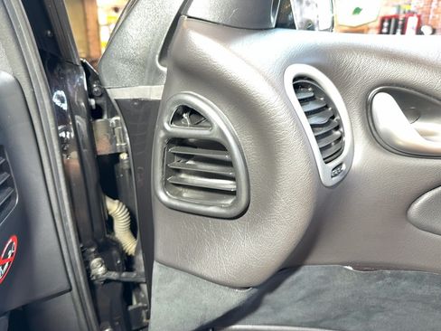 Used 2005 Pontiac GTO RWD image 88