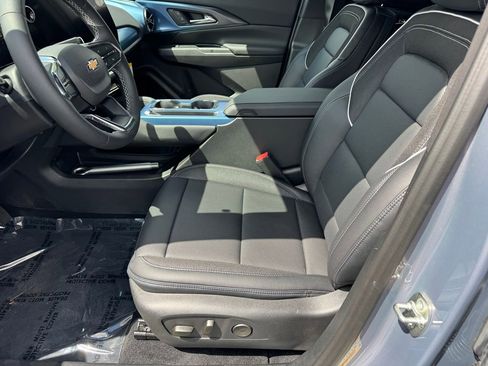 New 2026 Chevrolet Equinox EV LT w/ Convenience Package II FWD image 14