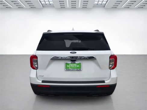 Used 2023 Ford Explorer XLT image 5