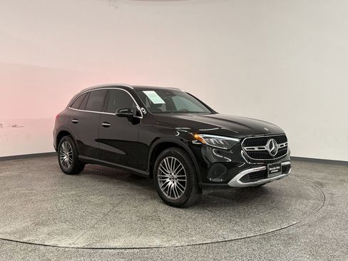 Certified 2025 Mercedes-Benz GLC 300 image 6