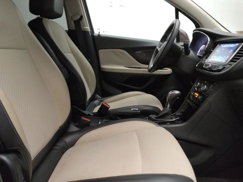 Used 2018 Buick Encore Preferred FWD image 21