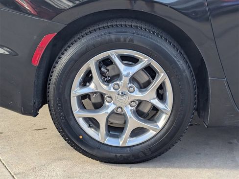 Used 2018 Chrysler Pacifica Limited w/ Advanced Safetytec Group image 7