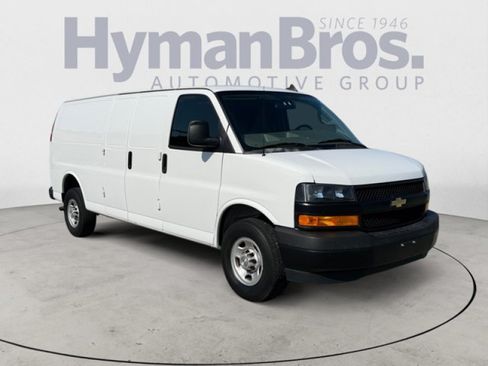 Used 2022 Chevrolet Express 2500 Extended w/ Driver Convenience Package RWD image 1