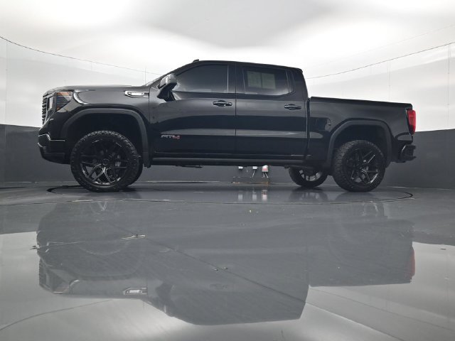 Used 2025 GMC Sierra 1500 AT4 w/ AT4 Premium Package AWD/4WD image 28