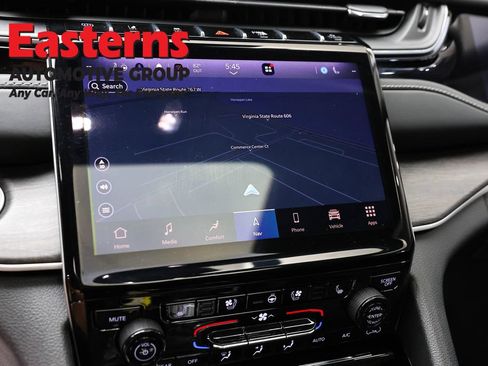 Used 2022 Jeep Grand Cherokee Limited 4xe w/ Luxury Tech Group II AWD/4WD image 20