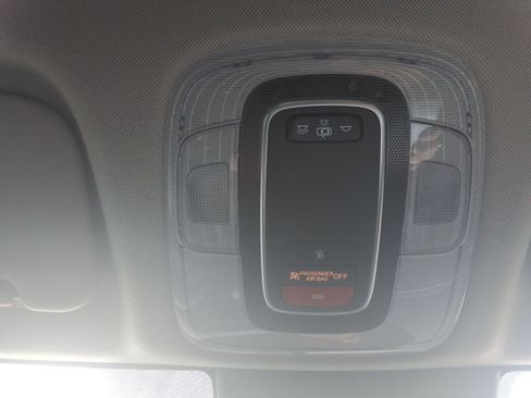 Used 2023 Hyundai Elantra SEL image 19