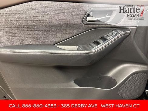 Certified 2023 Nissan Rogue SV image 20