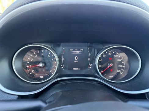 Used 2019 Jeep Compass Altitude image 11