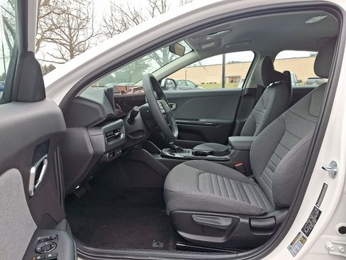 New 2025 Kia K4 EX FWD image 9