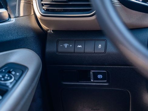 Used 2022 Hyundai Santa Fe SEL FWD image 25