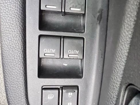 Used 2022 Honda Pilot Sport image 31