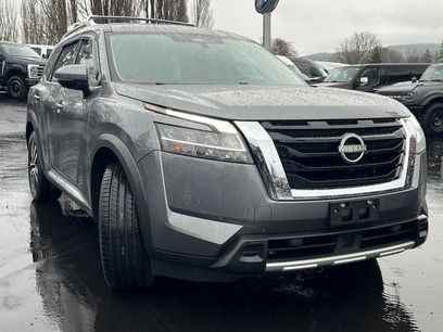Used 2023 Nissan Pathfinder Platinum