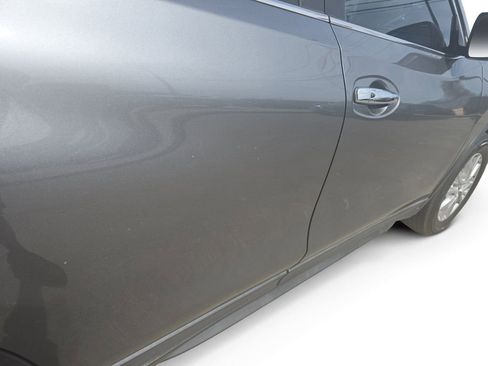 Used 2018 Nissan Rogue SV image 18