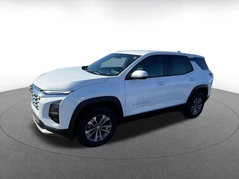 Used 2025 Chevrolet Equinox LT image 8