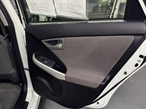 Used 2015 Toyota Prius Two image 14