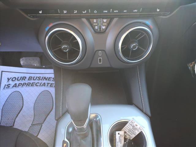 Used 2025 Chevrolet Blazer LT FWD image 27