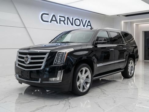 Used 2015 Cadillac Escalade ESV Premium AWD/4WD image 2