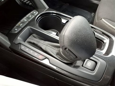 Used 2022 Chevrolet TrailBlazer LT w/ Convenience Package FWD image 23