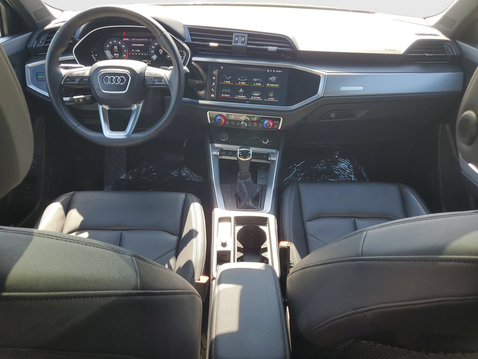 Used 2025 Audi Q3 2.0T Premium w/ Convenience Plus Package AWD/4WD image 10
