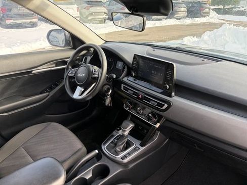 Certified 2023 Kia Seltos LX image 17