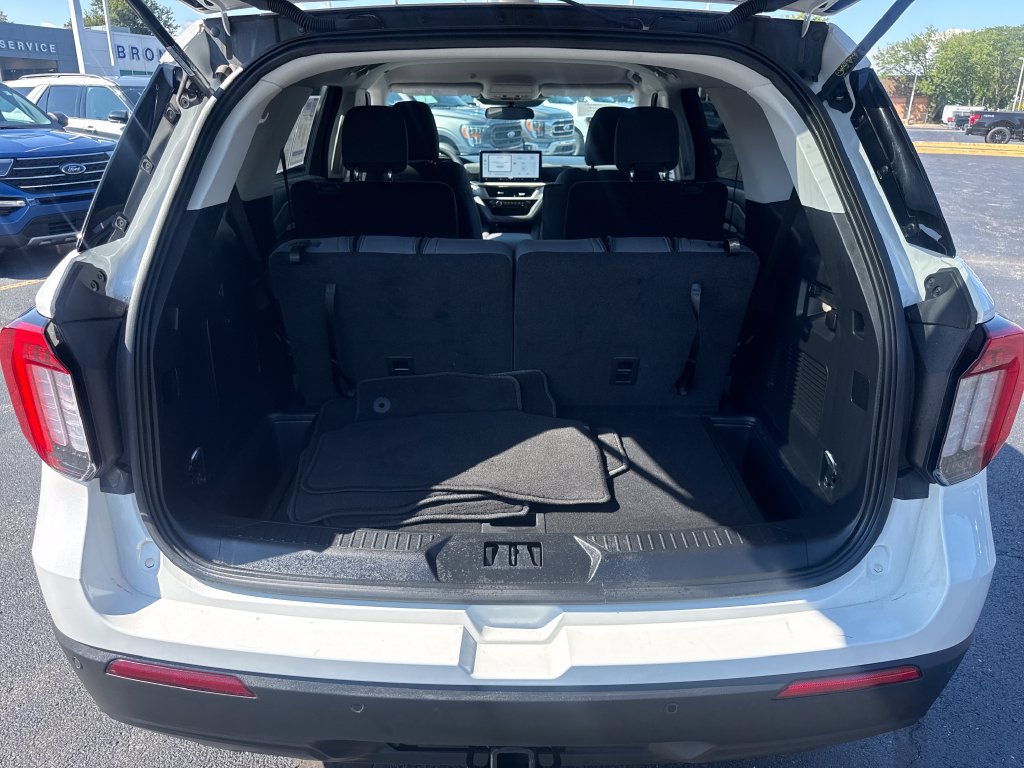 Used 2026 Ford Explorer Active RWD image 13