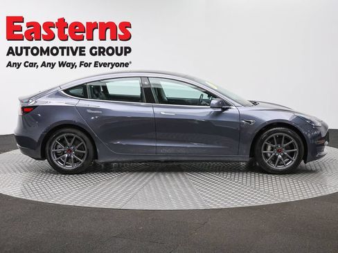 Used 2018 Tesla Model 3 Long Range RWD image 4