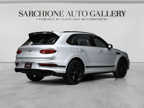 Used 2022 Bentley Bentayga image 11