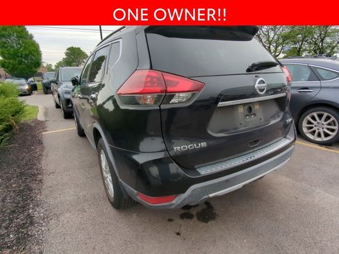 Used 2018 Nissan Rogue SV w/ Premium Package AWD/4WD image 3