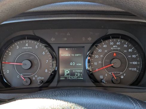 Used 2015 Toyota Sienna LE image 14