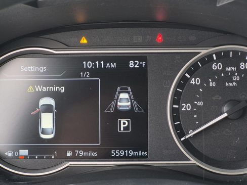 Used 2025 Nissan Versa SV w/ Trunk Package FWD image 16