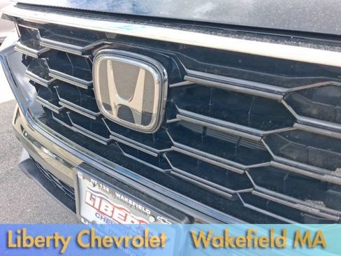 Used 2023 Honda CR-V LX image 3