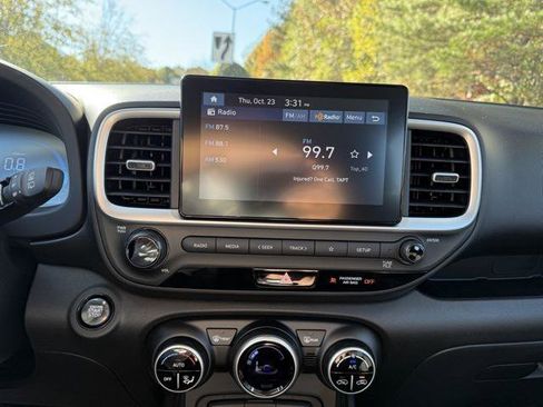 New 2026 Hyundai Venue SEL image 17