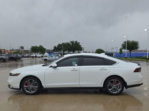 Used 2024 Honda Accord EX image 7