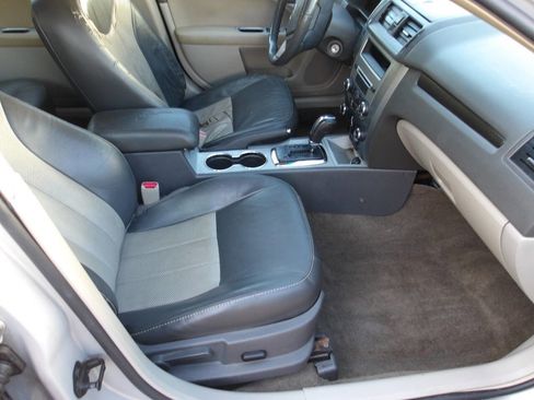 Used 2010 Mercury Milan Premier FWD image 6