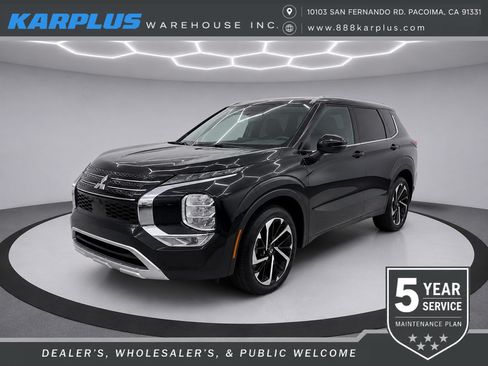 Used 2024 Mitsubishi Outlander SE AWD/4WD image 1