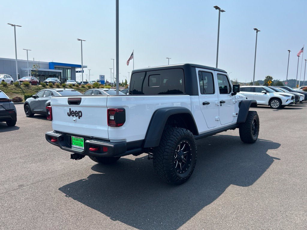 Used 2025 Jeep Gladiator Rubicon w/ Convenience Group AWD/4WD image 9