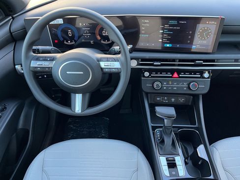 New 2026 Hyundai Santa Cruz SE FWD image 16