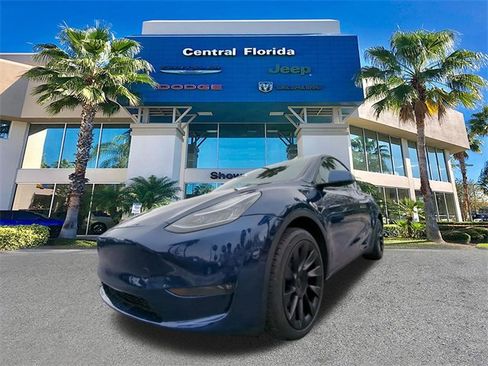 Used 2023 Tesla Model Y Long Range image 9